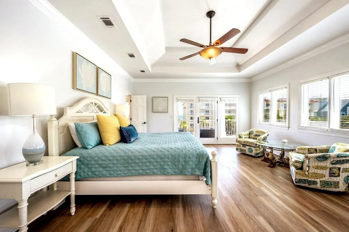 Holiday home Sunbelievable Heated Pool N Golf Cart Deals Destin