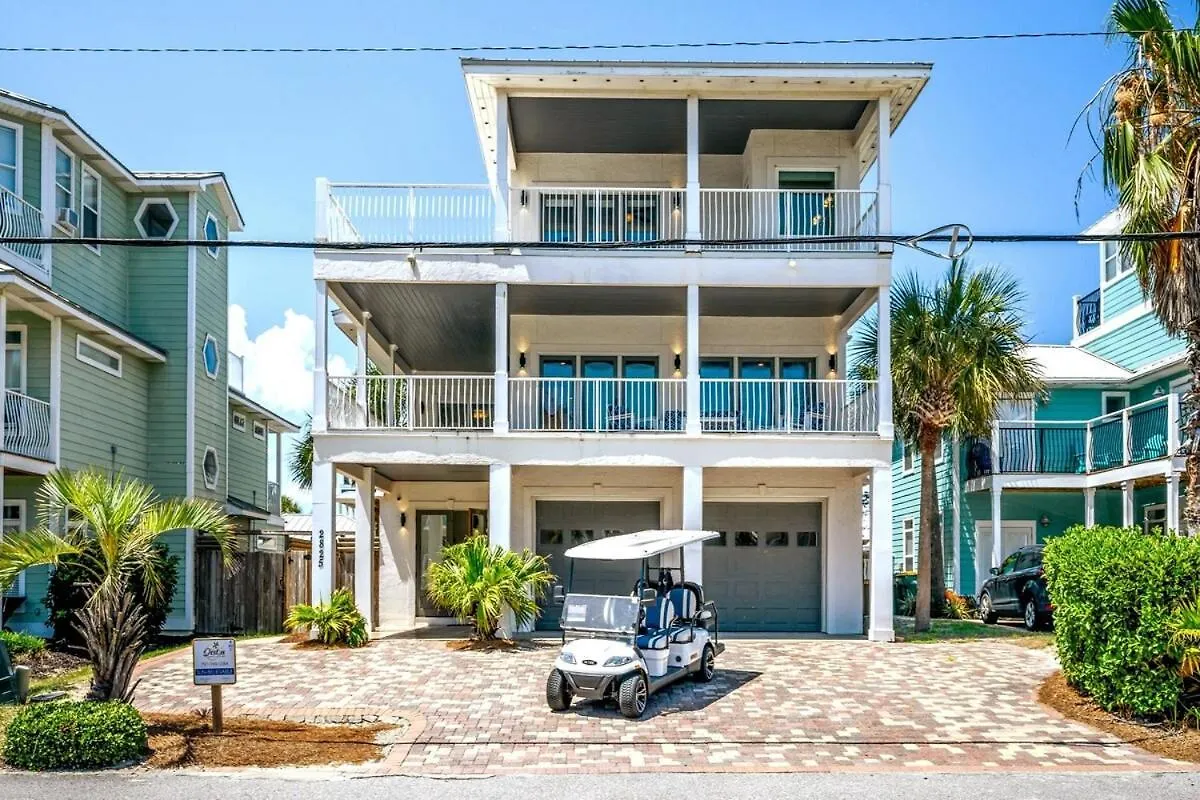 Holiday home Sunbelievable Heated Pool N Golf Cart Deals Destin